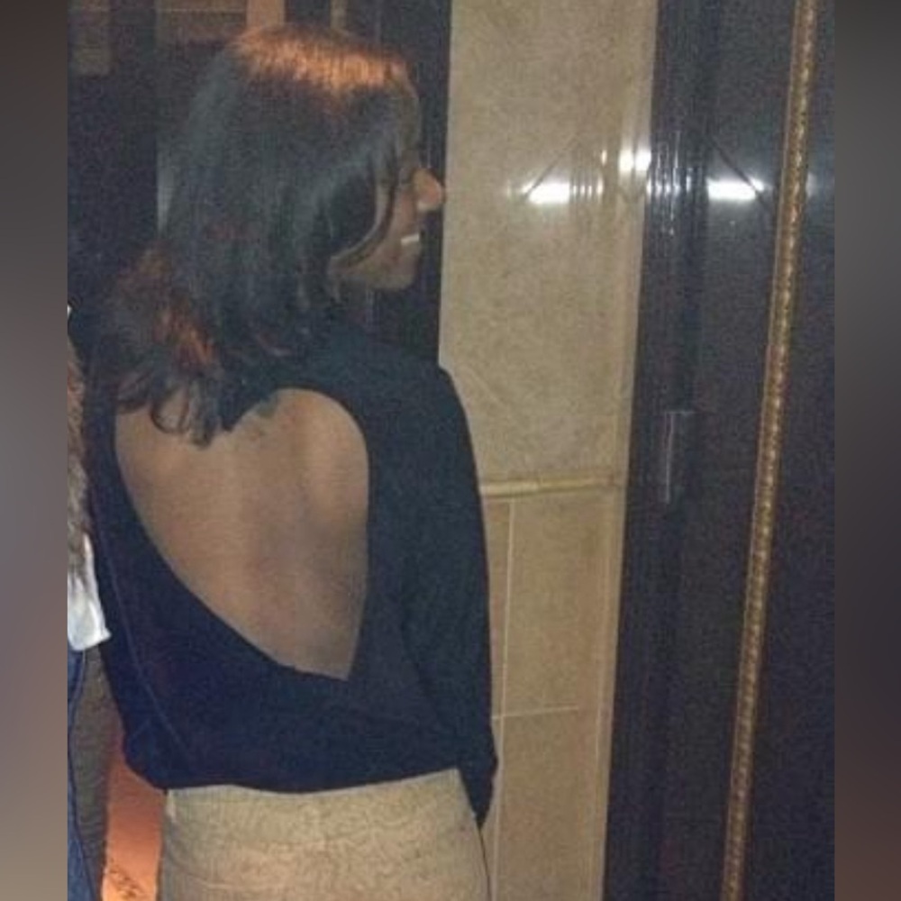 Backless heart shape long sleeve shirt